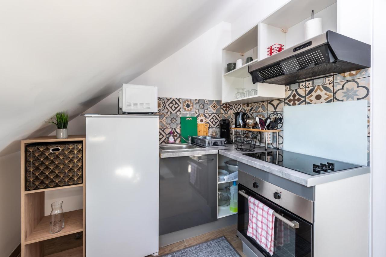 Le Bonbon D'Or - Wifi Gratuite - Appartement Paisible أميا المظهر الخارجي الصورة