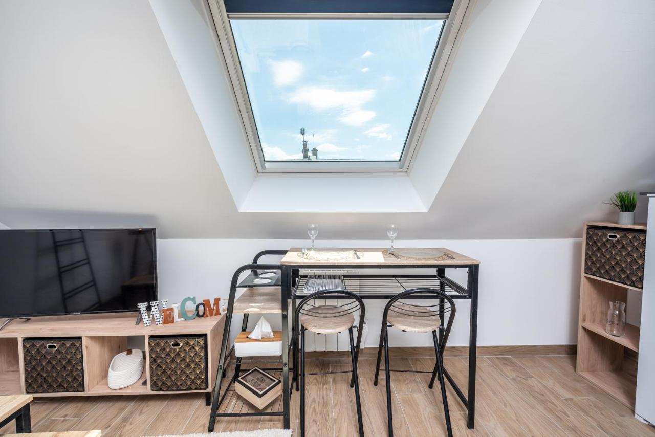 Le Bonbon D'Or - Wifi Gratuite - Appartement Paisible أميا المظهر الخارجي الصورة